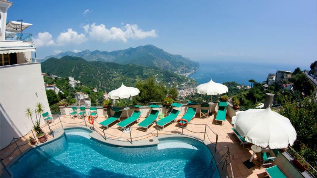 Hotel Bonadies med pool og fantastisk udsigt